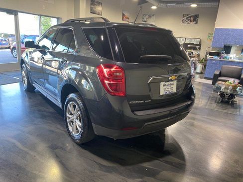 Used 2017 Chevrolet Equinox LT w/ Convenience Package AWD/4WD image 6