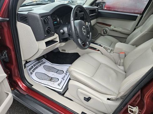 Used 2007 Jeep Commander Limited w/ Trailer Tow Group IV image 11