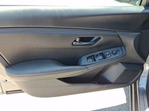 Used 2025 Nissan Sentra S FWD image 8