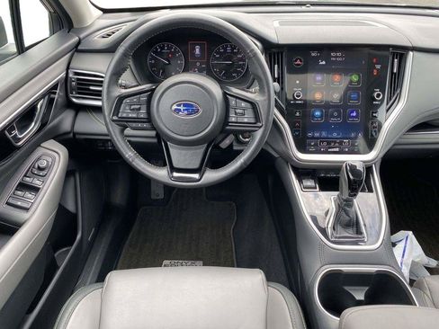 Used 2025 Subaru Outback Onyx Edition AWD/4WD image 8