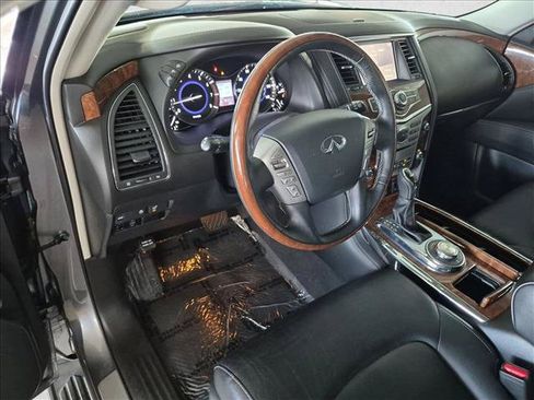 Used 2018 INFINITI QX80 4WD w/ Driver Assistance Package image 11