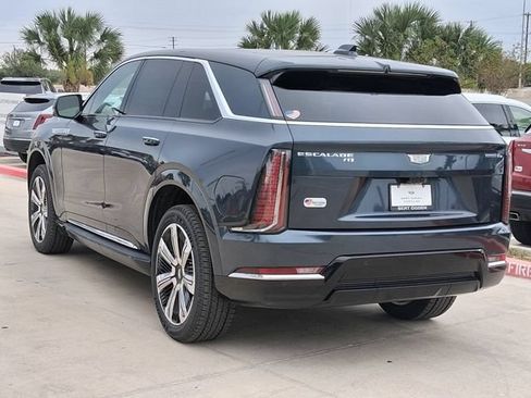 New 2026 Cadillac Escalade IQ Luxury 1 AWD/4WD image 4