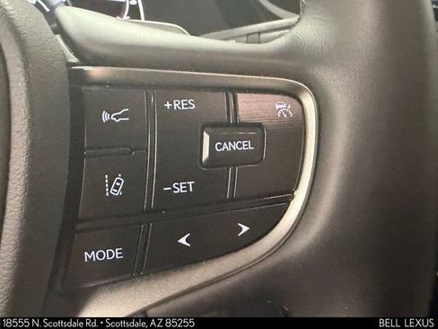 Used 2025 Lexus ES 300h w/ Premium Package FWD image 22