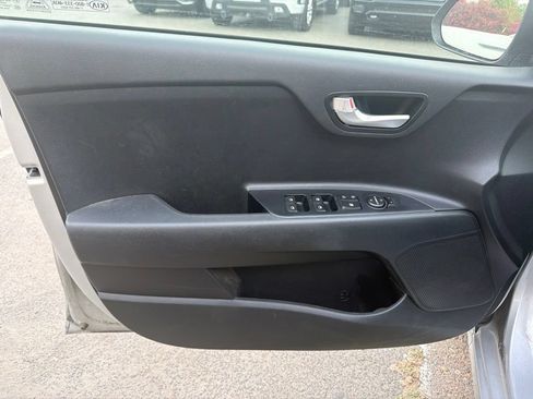 Used 2020 Kia Rio S FWD image 8