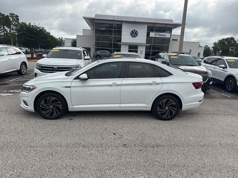 Used 2019 Volkswagen Jetta SEL Premium FWD image 3
