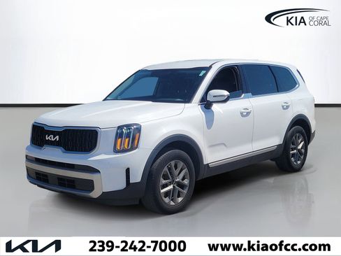 Certified 2024 Kia Telluride LX FWD image 3