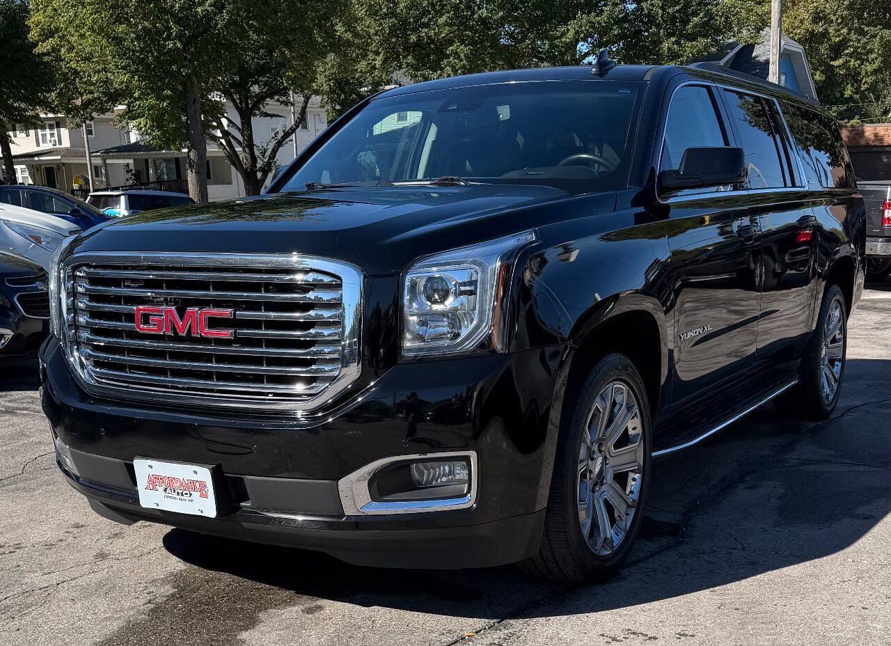 Used 2018 GMC Yukon XL SLT AWD/4WD image 3