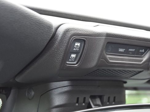 Used 2025 Jeep Wrangler Unlimited Sport AWD/4WD image 14