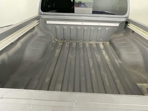 Used 2024 Nissan Frontier SV w/ SV Convenience Package RWD image 25