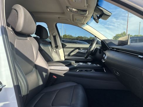 Used 2023 Genesis GV70 2.5T w/ Select Package AWD/4WD image 23