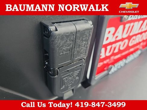 Used 2021 Chevrolet Silverado 1500 High Country w/ Technology Package AWD/4WD image 37