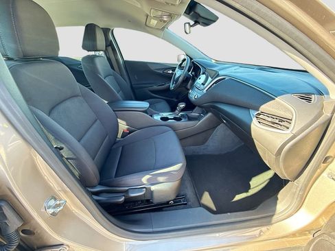 Used 2024 Chevrolet Malibu LT image 29