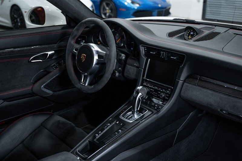 Used 2014 Porsche 911 GT3 RWD image 52