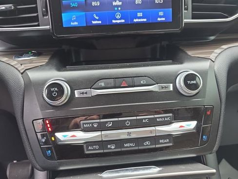 Used 2020 Ford Explorer Limited w/ Class III Trailer Tow Package image 10