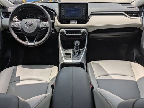 Used 2022 Toyota RAV4 XLE Premium FWD image 18