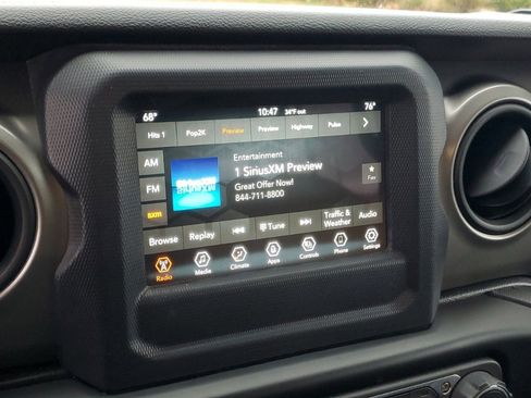 Used 2021 Jeep Wrangler Unlimited Willys image 19