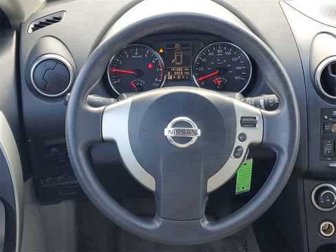 Used 2013 Nissan Rogue S image 23