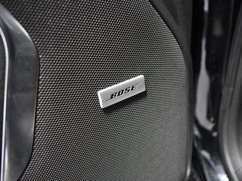 Used 2022 Chevrolet Suburban RST w/ Luxury Package image 16