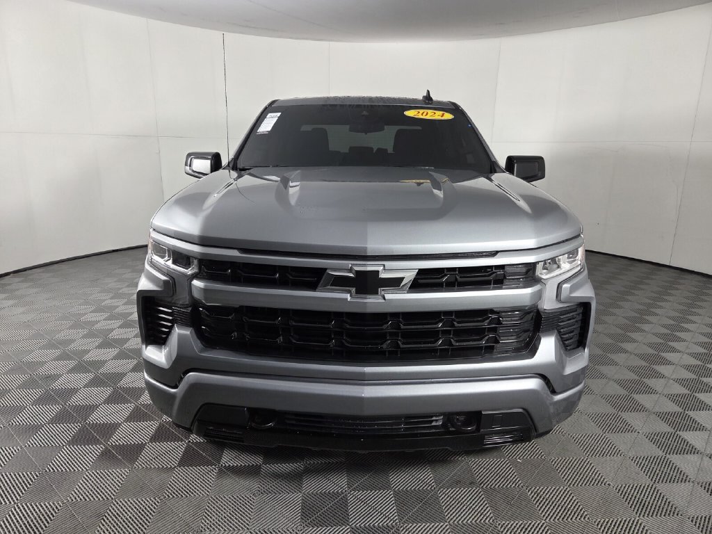 Used 2024 Chevrolet Silverado 1500 RST RWD image 3