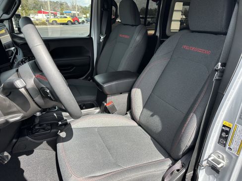 Used 2024 Jeep Wrangler Unlimited Rubicon w/ XTREMEE 35" Tire Package image 21