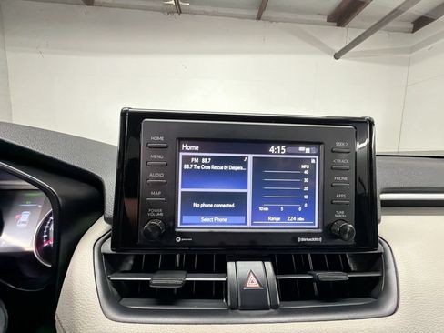 Used 2020 Toyota RAV4 XLE FWD image 13