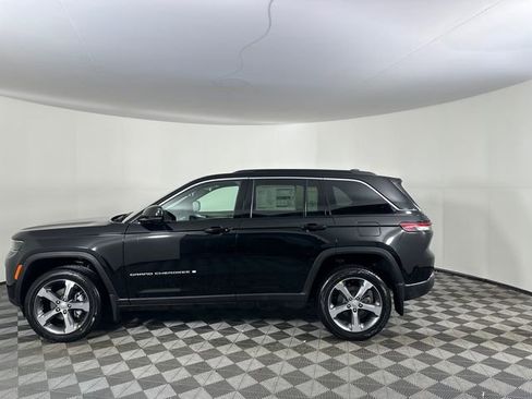 New 2026 Jeep Grand Cherokee Limited AWD/4WD image 11