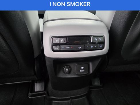 Used 2024 Hyundai Palisade SEL w/ Premium Package image 17