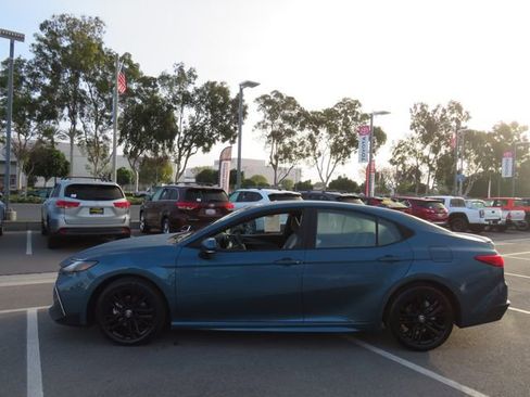 Certified 2026 Toyota Camry SE image 7