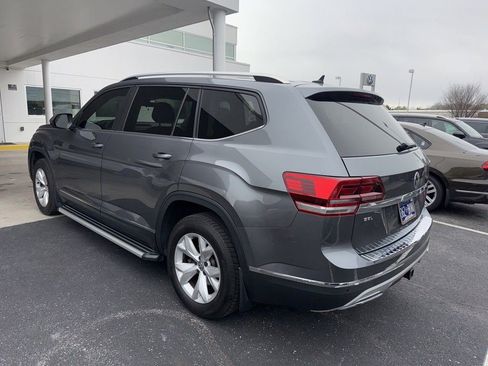 Used 2018 Volkswagen Atlas SEL image 2