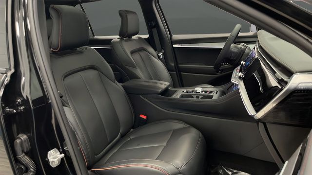 Used 2025 Jeep Wagoneer S Launch Edition AWD/4WD image 24