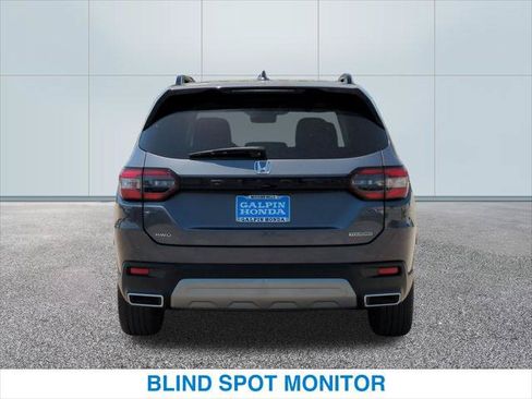 Certified 2024 Honda Pilot Touring image 8