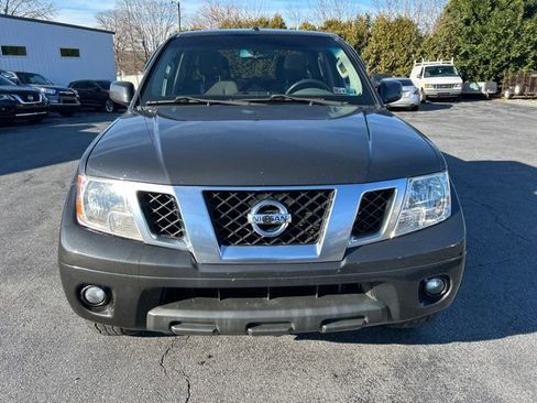 Used 2013 Nissan Frontier PRO-4X image 4