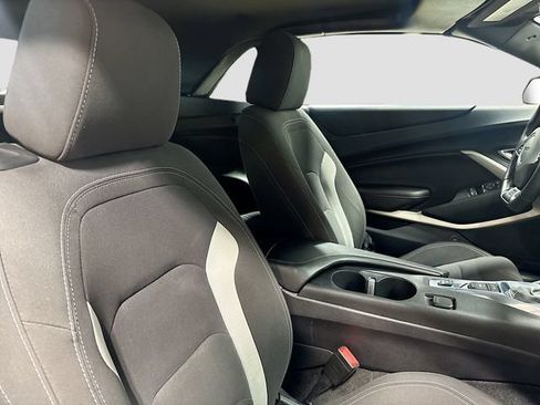 Used 2017 Chevrolet Camaro SS RWD image 24