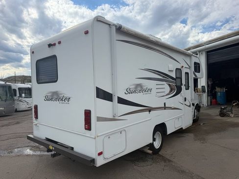Used 2014 Chevrolet Express 4500 w/ RV Package RWD image 6