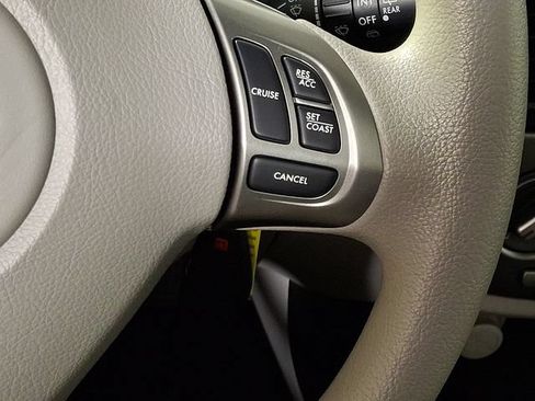 Used 2013 Subaru Forester 2.5X Premium w/ All-Weather Plus Pkg AWD/4WD image 21