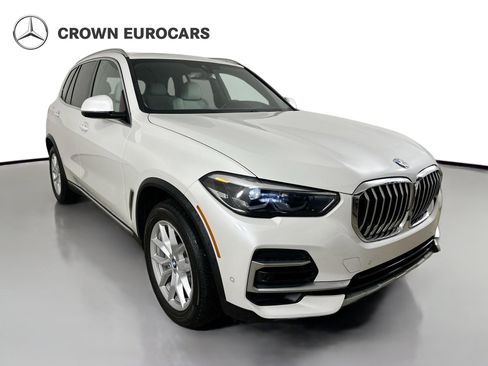 Used 2023 BMW X5 xDrive40i w/ Premium Package AWD/4WD image 3