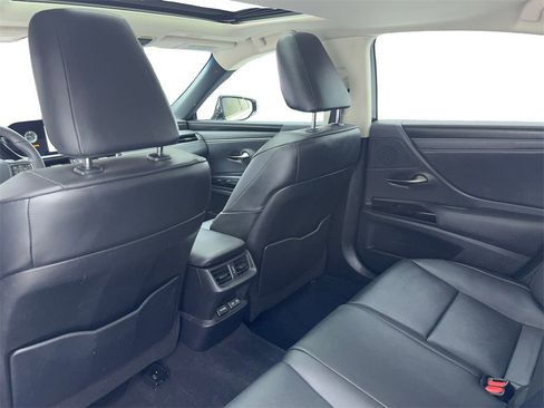 Used 2023 Lexus ES 350 w/ Premium Package image 40