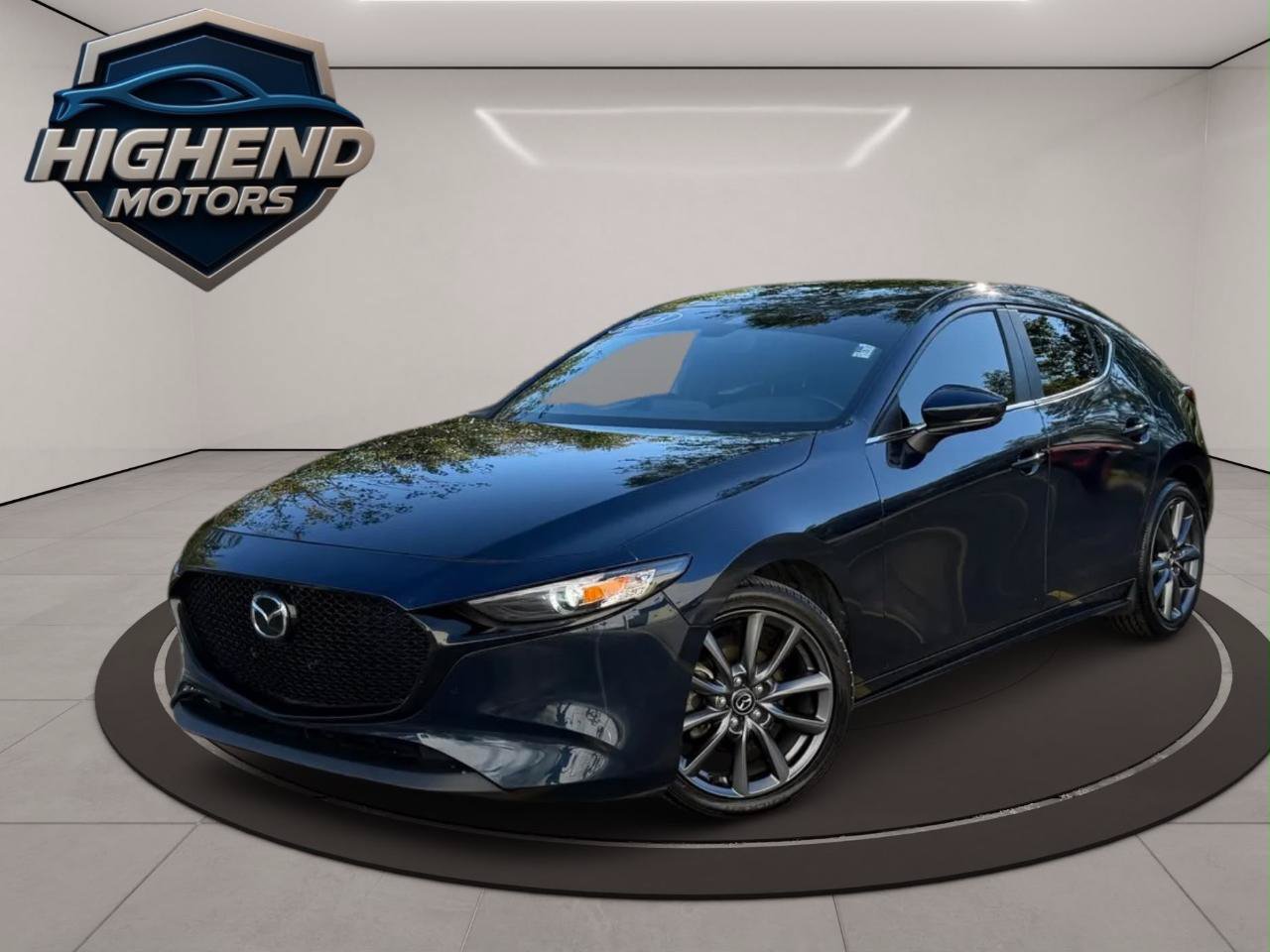 Used 2023 MAZDA MAZDA3 s FWD image 2
