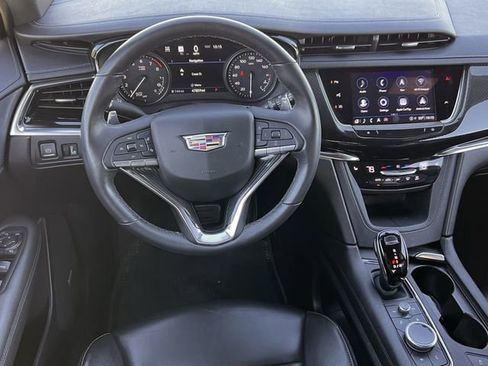 Certified 2022 Cadillac XT6 Sport w/ Technology Package image 12