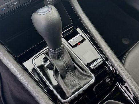 New 2026 Jeep Compass Latitude AWD/4WD image 17