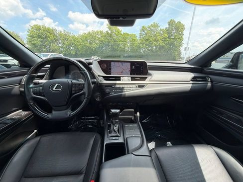 Used 2019 Lexus ES 350 w/ Premium Package FWD image 12