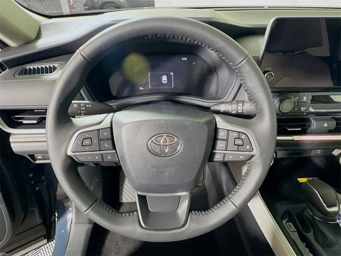 New 2026 Toyota Grand Highlander XLE image 11