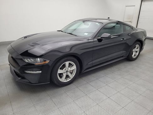 Used 2020 Ford Mustang Coupe RWD image 2