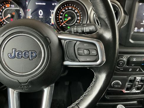 Used 2021 Jeep Wrangler Unlimited Sahara image 13