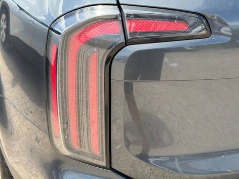 Used 2024 Kia Telluride SX Prestige X-Pro AWD/4WD image 7