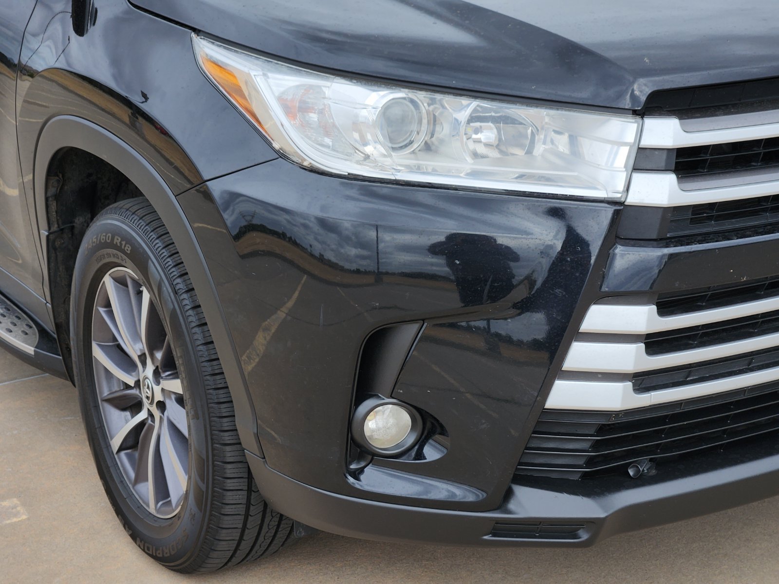 Used 2019 Toyota Highlander XLE AWD/4WD image 10