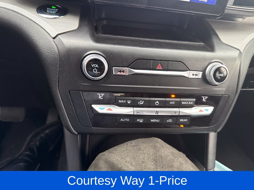 Used 2020 Ford Explorer XLT RWD image 5