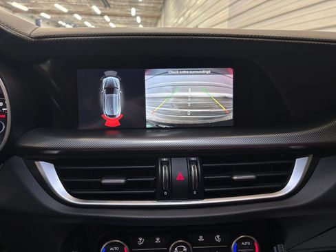 Used 2022 Alfa Romeo Stelvio Veloce AWD/4WD image 21