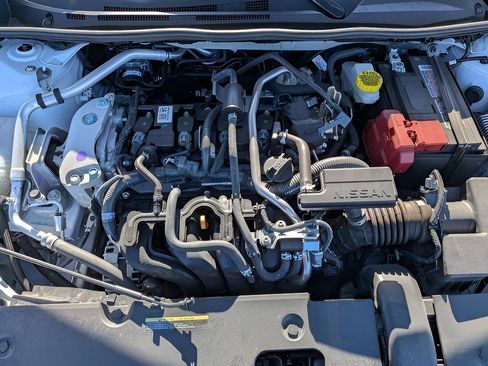 Certified 2025 Nissan Sentra SR w/ Midnight Edition FWD image 27