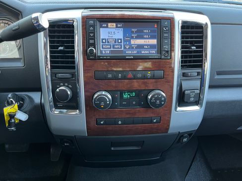 Used 2010 Dodge Ram 1500 Truck Laramie AWD/4WD image 22